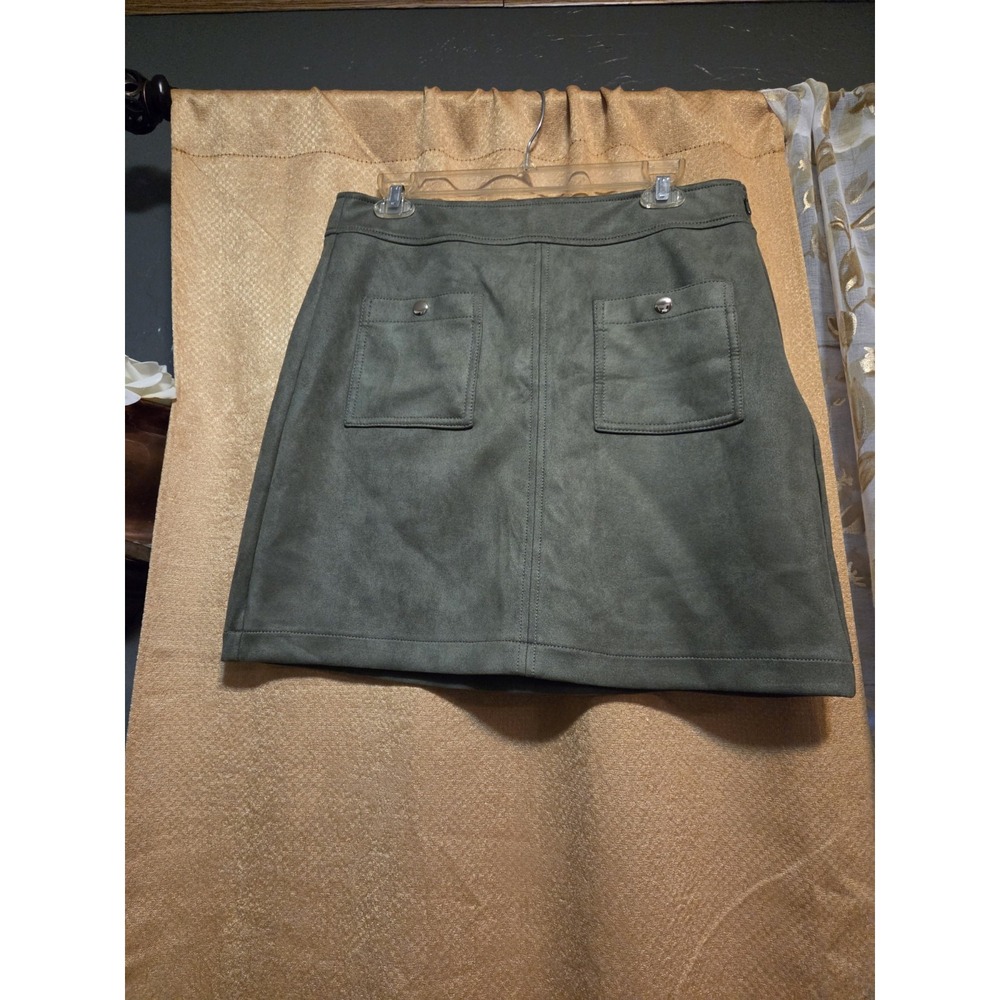 LOFT Green Faux Suede A-Line Mini Skirt Size 8, classic preppy, country club
